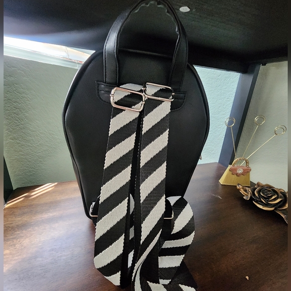 Black Jack Skellington Coffin Backpack - Picture 3 of 3